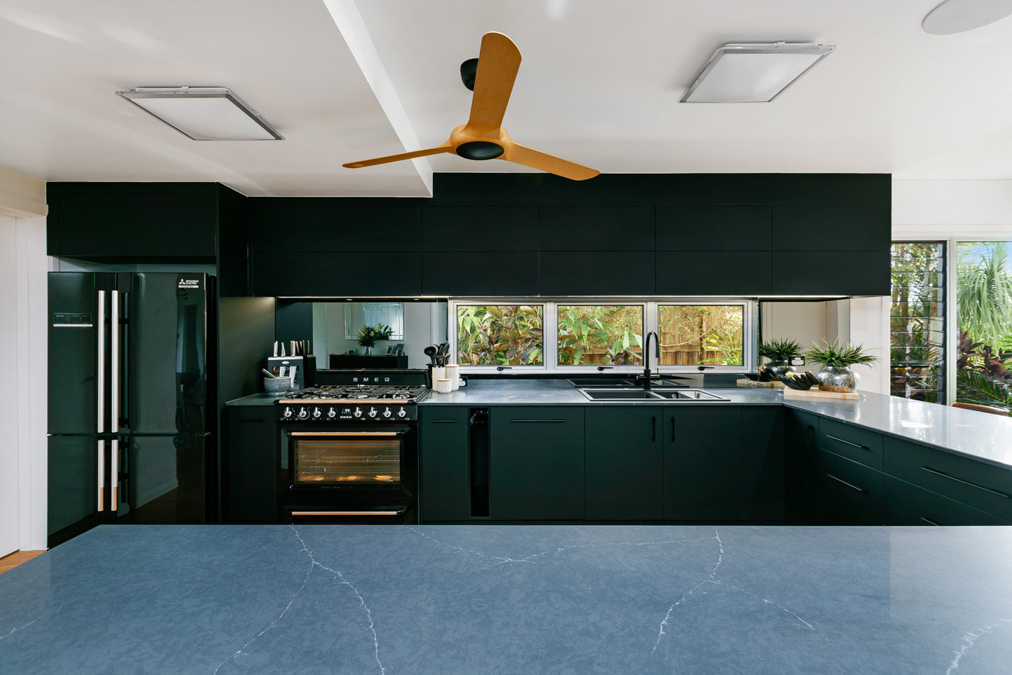 Silestone® - Charcoal Soapstone