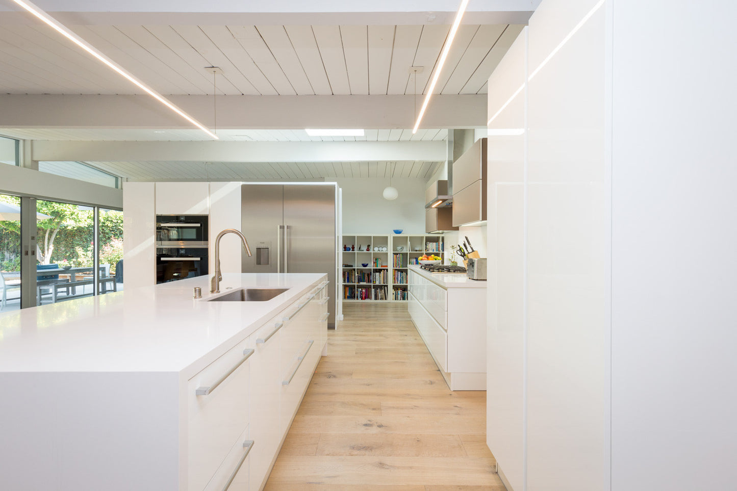 Silestone® - White Zeus